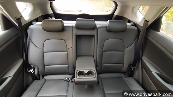 Hyundai Tucson Review (First-Drive): The Mid-Size SUV That Offers Best Of Both Worlds?