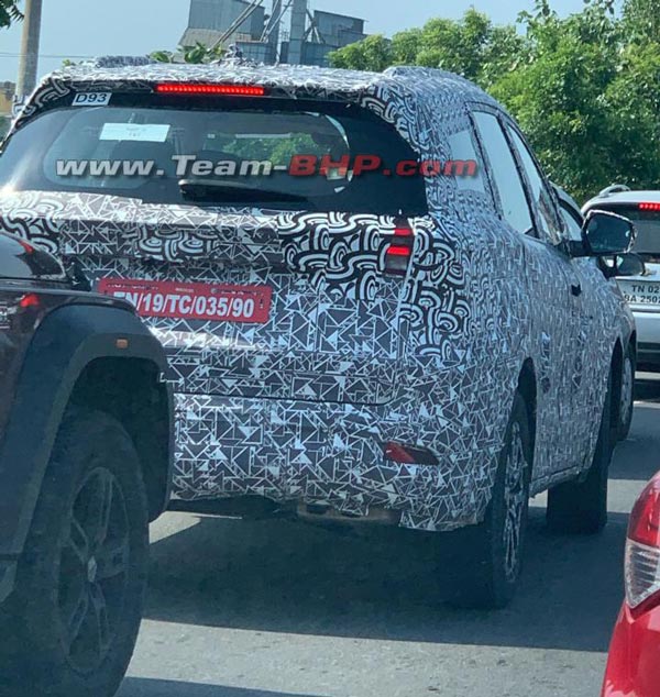 Second Generation XUV500 Spotted Testing Once Again: Here Are The Details