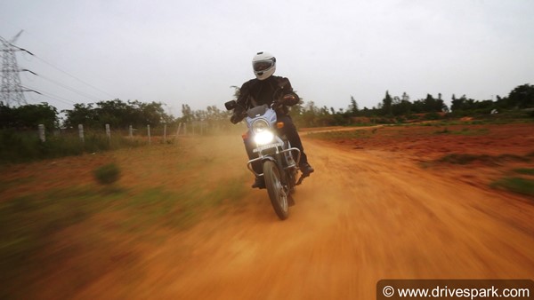 TVS XL100 Comfort BS6 Review: Ride & Handling, Specs, Features, Mileage, Performance, Rivals & Other Details