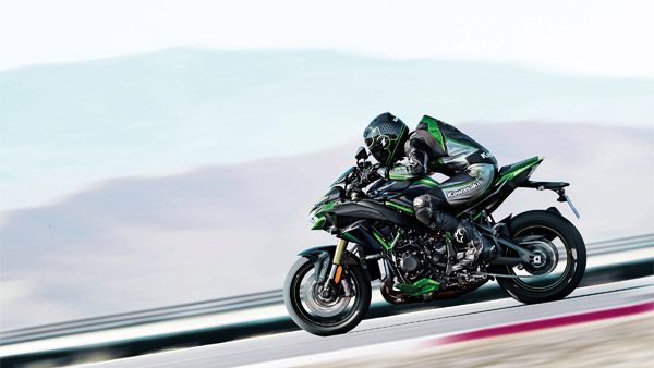 New Kawasaki Z H2 SE (2021) Globally Unveiled: Specs, Features, Upgrades & Other Details