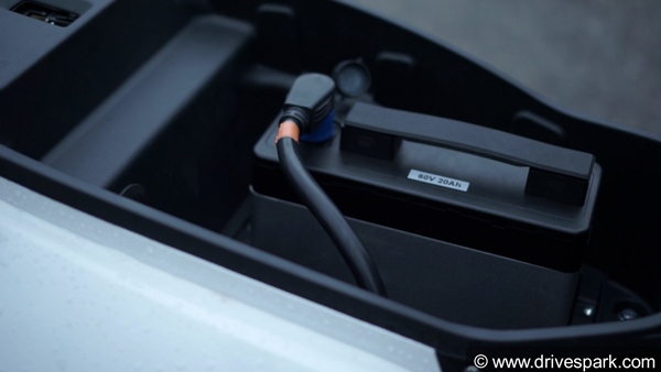 EeVe Xeniaa Electric Scooter Long-Term Review (Final Report): Performance, Handling, Range & All Other Details