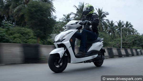 EeVe Xeniaa Electric Scooter Long-Term Review (Final Report): Performance, Handling, Range & All Other Details