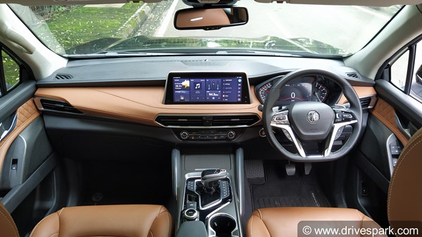 MG Gloster Bookings Register 2,000 Units: First Batch SUVs Sold Out