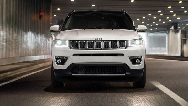 Jeep Compass December Offers: Cash Discounts, Exchange Bonus & Other Benefits
