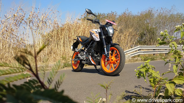 New KTM Duke 125 (2021) Arrives At Dealership Ahead Of India Launch: Specs, Design & Other Details