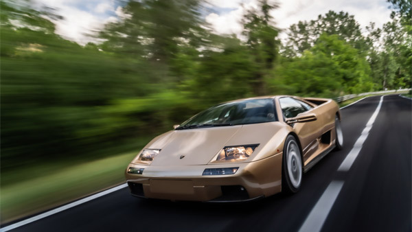 Lamborghini Diablo Celebrates 30th Year Anniversary: Production Numbers, Launch Year & Other Details
