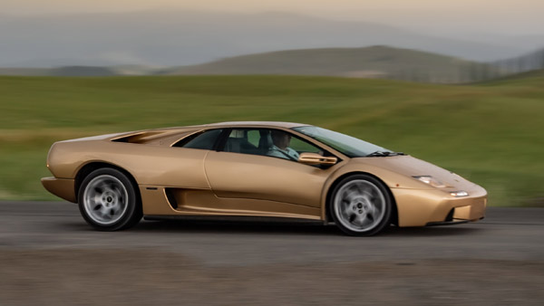 Lamborghini Diablo Celebrates 30th Year Anniversary: Production Numbers, Launch Year & Other Details