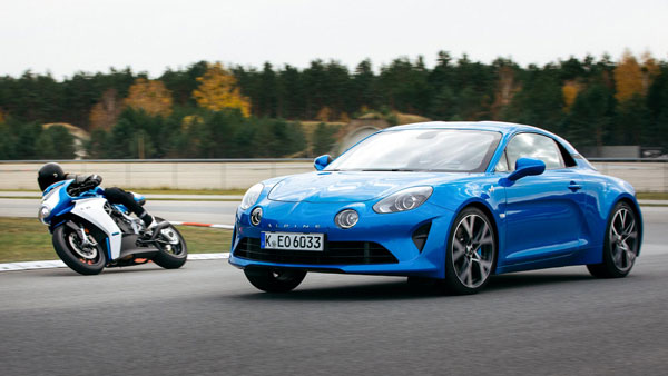 MV Agusta Superveloce Alpine Unveiled: A Limited-Edition Model From MV Agusta In Partnership With Alpine