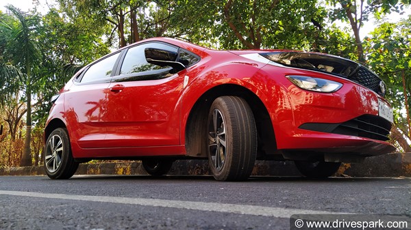 Tata Altroz BS6 Diesel Review (Road Test)
