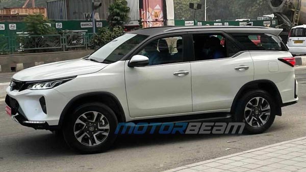 Toyota Fortuner Legender Spied