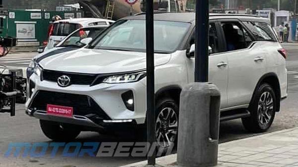 Toyota Fortuner Legender Spied