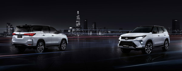 New Toyota Fortuner Facelift & Legender Variant Teaser Released: India Launch Announced On The 6th Of January 2021