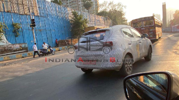 MG Motor ZS Petrol SUV Spotted Testing Once Again Ahead Of Its Launch: Read More To Find Out! MG Motor ZS Petrol SUV Spotted Testing Once Again Ahead Of Its Launch: Read More To Find Out!