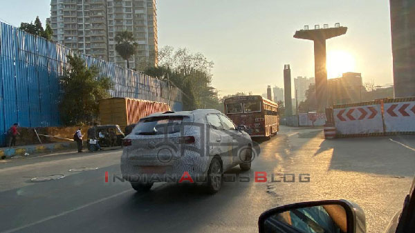 MG Motor ZS Petrol SUV Spotted Testing Once Again Ahead Of Its Launch: Read More To Find Out! MG Motor ZS Petrol SUV Spotted Testing Once Again Ahead Of Its Launch: Read More To Find Out!