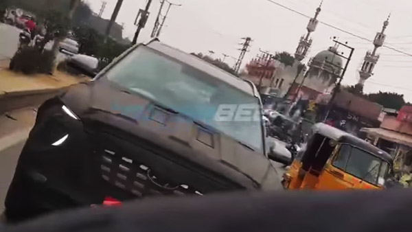 Hyundai Alcazar SUV Spotted Testing Once Again: Here's Everything You Need To Know