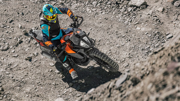 Ashish Raorane Set The Fastest Time Record From Batal To Kunzum La On The 390 Adventure