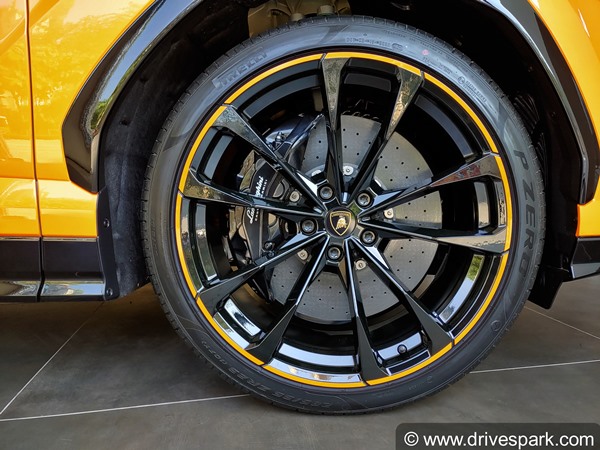 Lamborghini Arancio Leonis Pearl Capsule Design Edition (First Look)