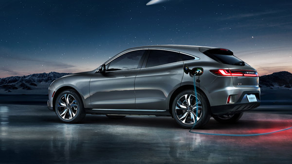 Huawei SERES S5 Electric Hybrid Vehicle Revealed: Huawei’s Official Debut In Auto Space