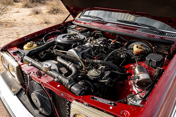 1979 Mercedes-Benz W123 Clocks More Than 12.6 Lakh Kilometres; Put Up For Auction