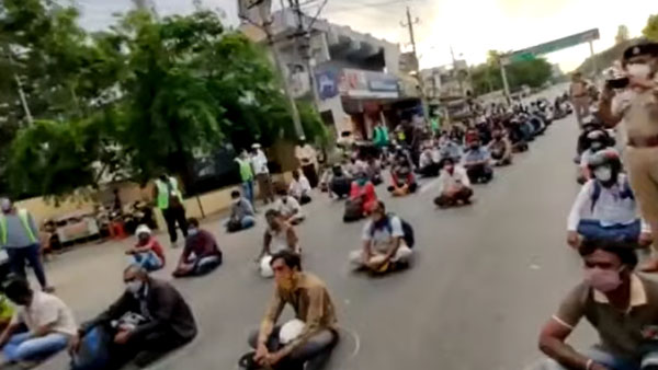 Bangalore Police Seizes Over 3,000 Vehicles On May 10: Day One Of Lockdown