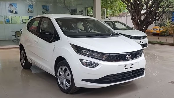 Tata Altroz Loses Infotainment Buttons: Receives New Update To The Dashboard