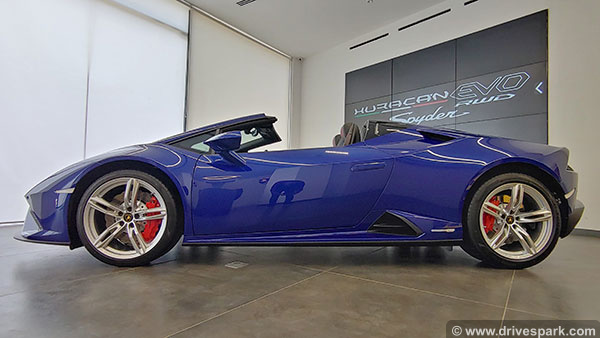 Lamborghini Huracan Evo RWD Spyder Review (First Look): Design, Interiors, Specifications, Features, Colours & Details