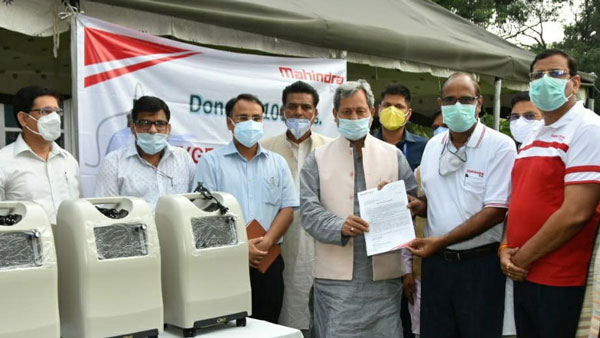 Mahindra Donates Oxygen Concentrators & Ambulances