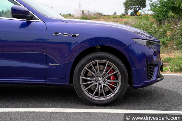 Maserati Levante Review: Levante 350 GranSport Design, Specs, Performance, Interiors, Features & Other Details