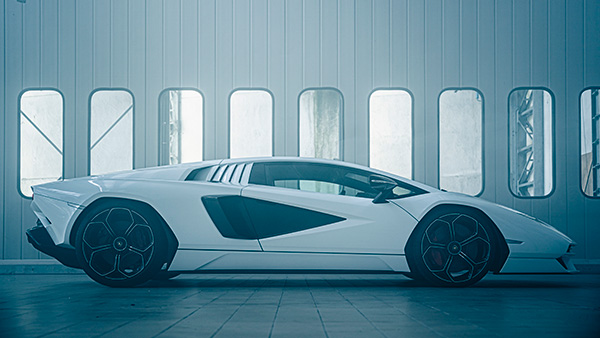 Lamborghini Countach Unveiled: Limited Edition Homage To The 1970s Legend