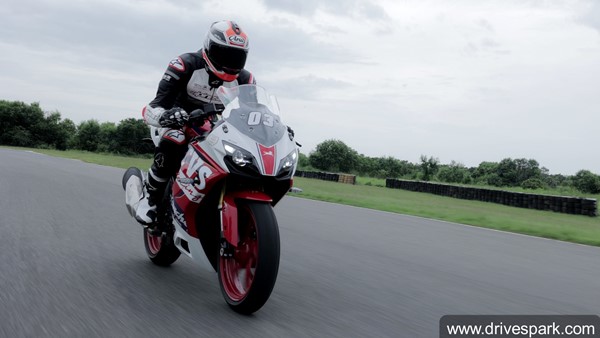 2021 TVS Apache RR 310 Review — Fully Adjustable Suspension & Performance Race Track-Tested