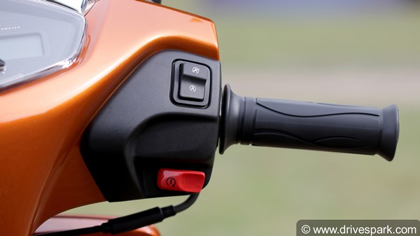 TVS Jupiter 125 Review — Bigger, More Powerful & Effortless | Bringing Convenience To The Segment