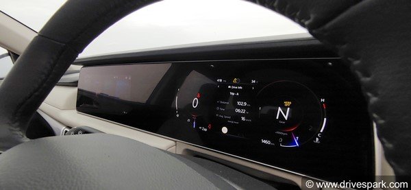 Here Is An Interesting Comparison: MG Hector Vs Mahindra XUV700