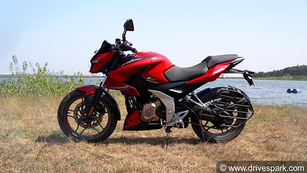 Yamaha FZ25 Vs Bajaj N250; Which One Should You Put Your Money On?