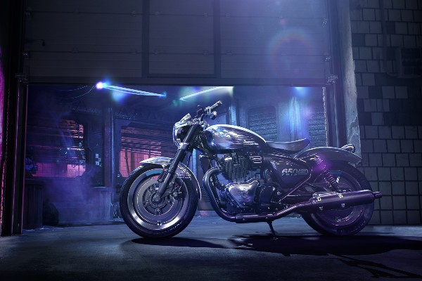 EICMA 2021: Royal Enfield SG650 Revealed EICMA 2021: Royal Enfield SG650 Revealed