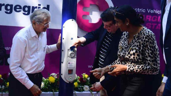 Magenta & Central Railways Innaugrate EV Chargers At Parel Railway Station