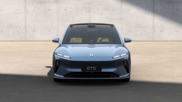 Nio ET5 EV Debuts With 1,000km Range