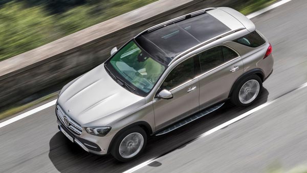 Mercedes Sued Over Soft Close Doors That Cut Off Man's Thumb