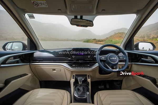 Kia Carens Review: Design, Specs, Performance, Interiors, Features, Variants, Third Row Space & Other Details