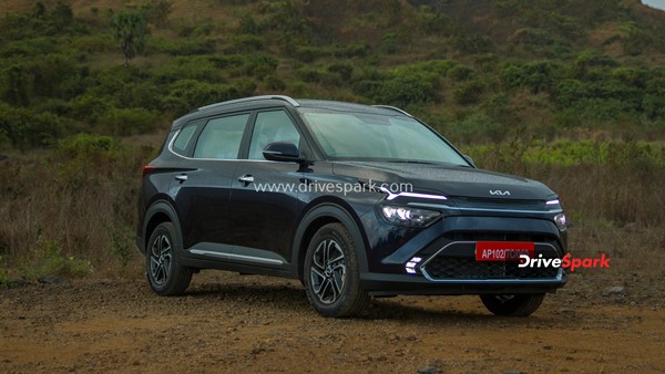 Kia Carens Review: Design, Specs, Performance, Interiors, Features, Variants, Third Row Space & Other Details