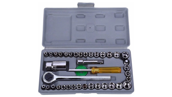 Top 10 Essentials For Any Car: Puncture Repair Kits To Torch Lights