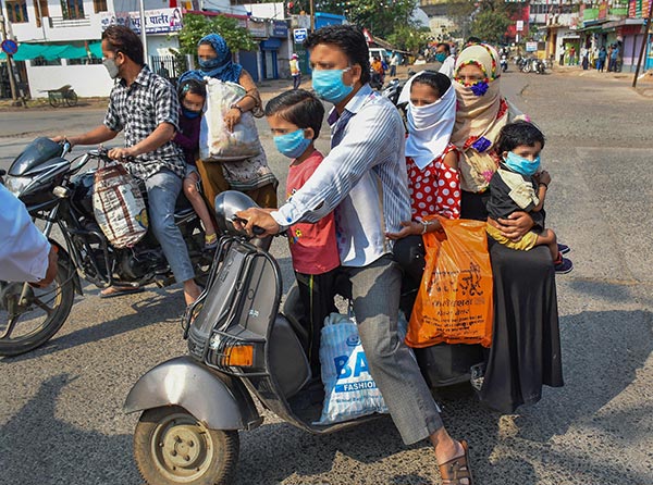 New Safety Rules For Children On Two-Wheelers In India: Helmet, Safety Harness, 40km/h Speed Mandated