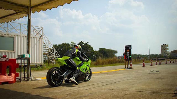 Hemanth Muddappa Wins His Fifth Consecutive Drag Racing Championship Title: Sets Two New Records