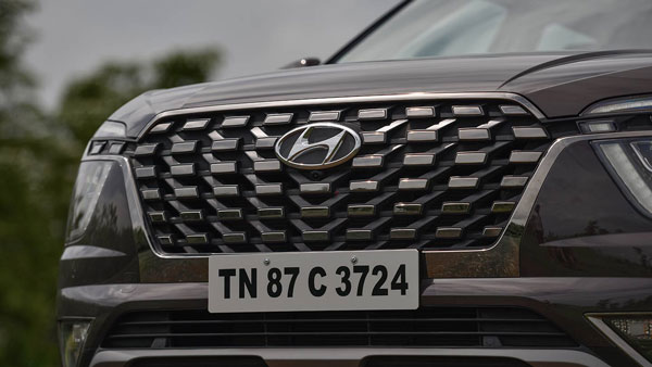 Kia Carens Vs Hyundai Alcazar: MPV Or SUV?