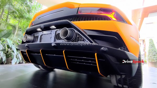 First Lamborghini Huracan Evo Fluo Capsule In India Delivered: A Father’s Gift To His Daughter