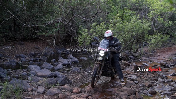 Yezdi Adventure Review — The Adventure-Tourer Packs Quite A Punch