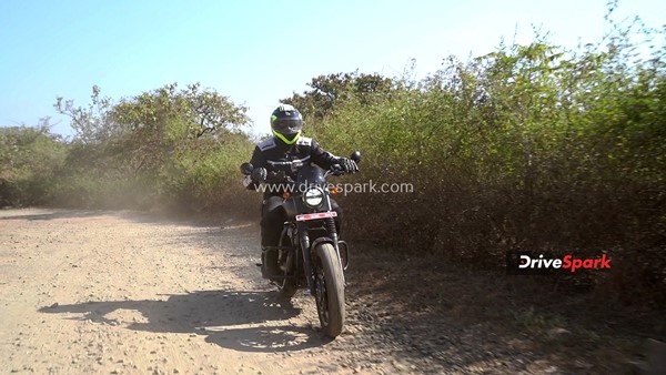 Yezdi Roadster Review — Is It A Worthy Successor To The Yezdi Roadking?