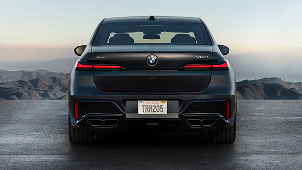7th Gen BMW 7 Series Revealed