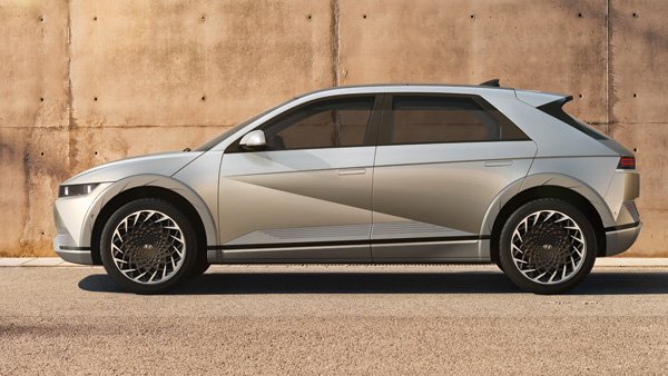 Top 5 Upcoming Electric Cars In India