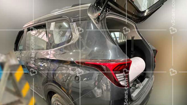 Kia Carens CNG Under Testing: CNG Comes With 1.4 Turbo Engine