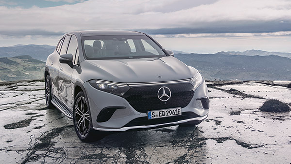 Mercedes EQS SUV Revealed With 660km Range